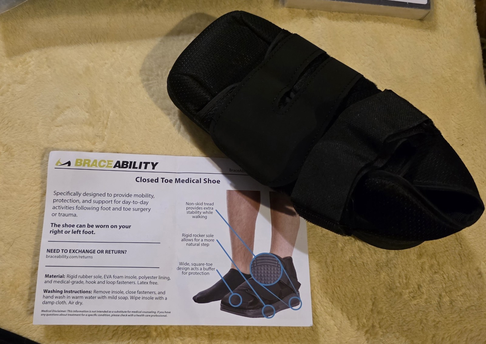 Closed Toe Medical Shoe Size S