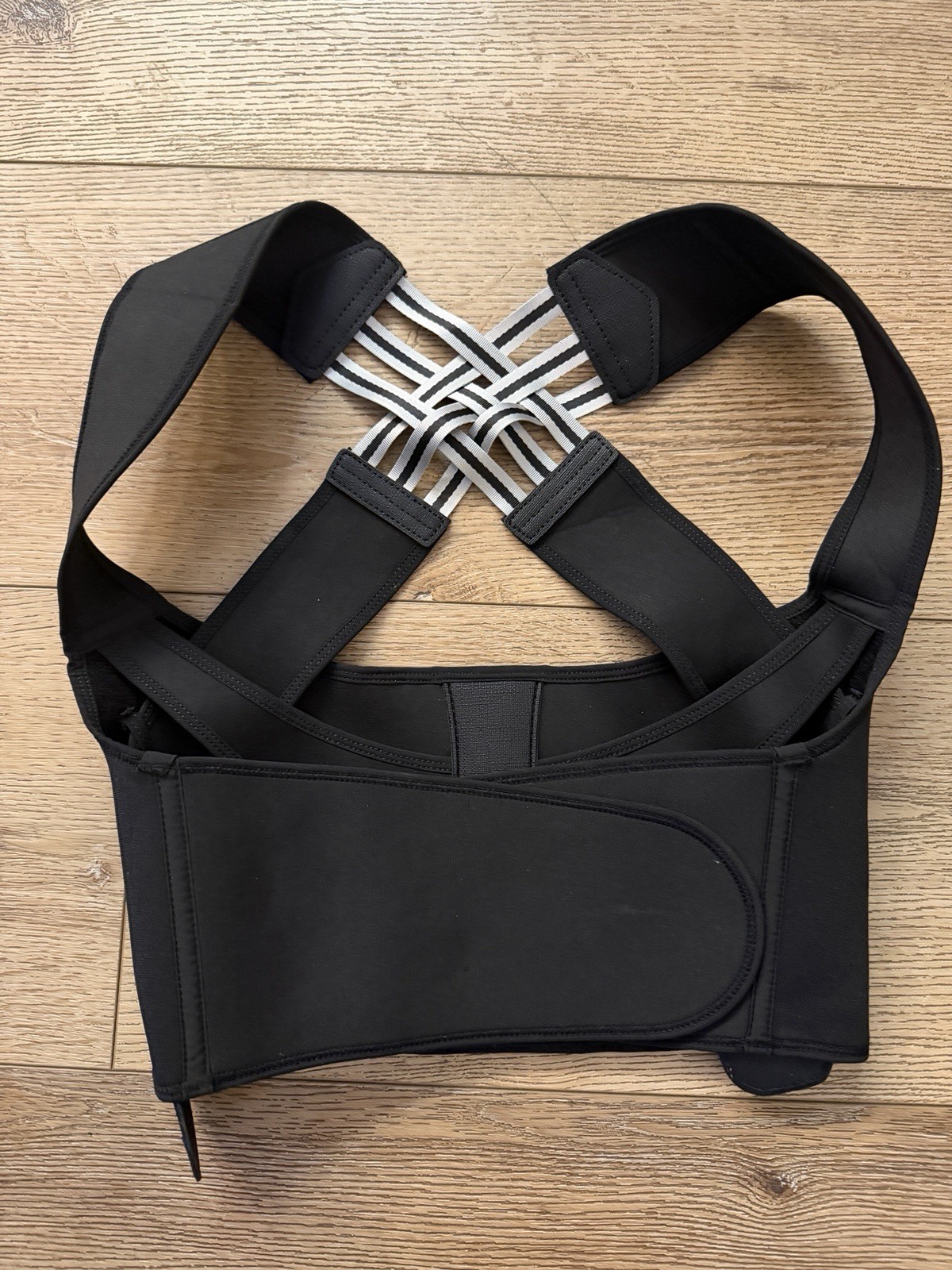 Posture Corrector for Men,Adjustable Shoulder Straightener,Back Support Size M
