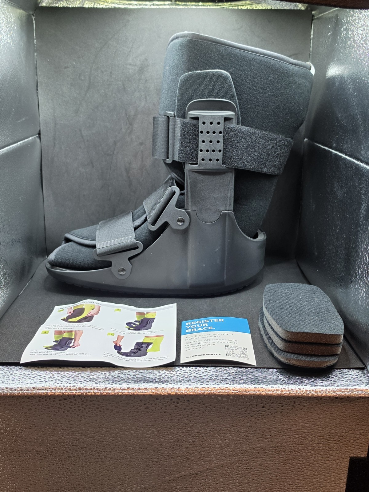 BraceAbility 10A13 Short Fracture Boot Medium