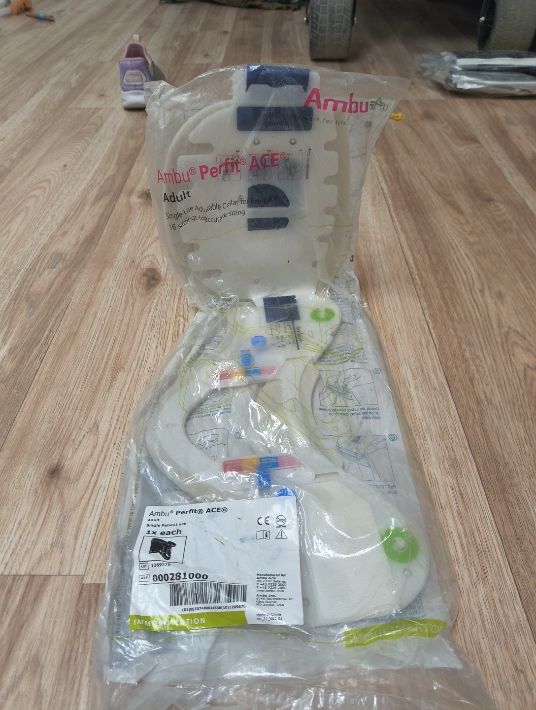 Ambu Perfit ACE 281000 Neck Adjustable Extrication Collar. One Size Adults. Lot5