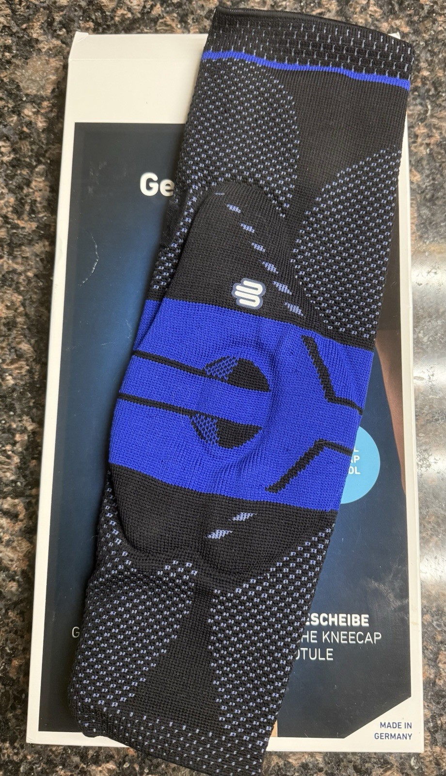 Bauerfeind GenuTrain P3 Knee Support For Misalignment of the Kneecap Volleyball