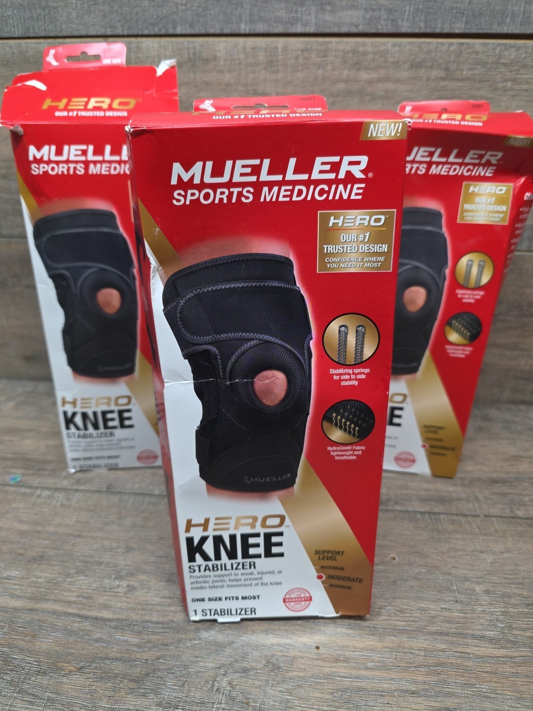 Mueller Sports Medicine HERO Hinged Knee Brace, OSFM, Black Moderate Support