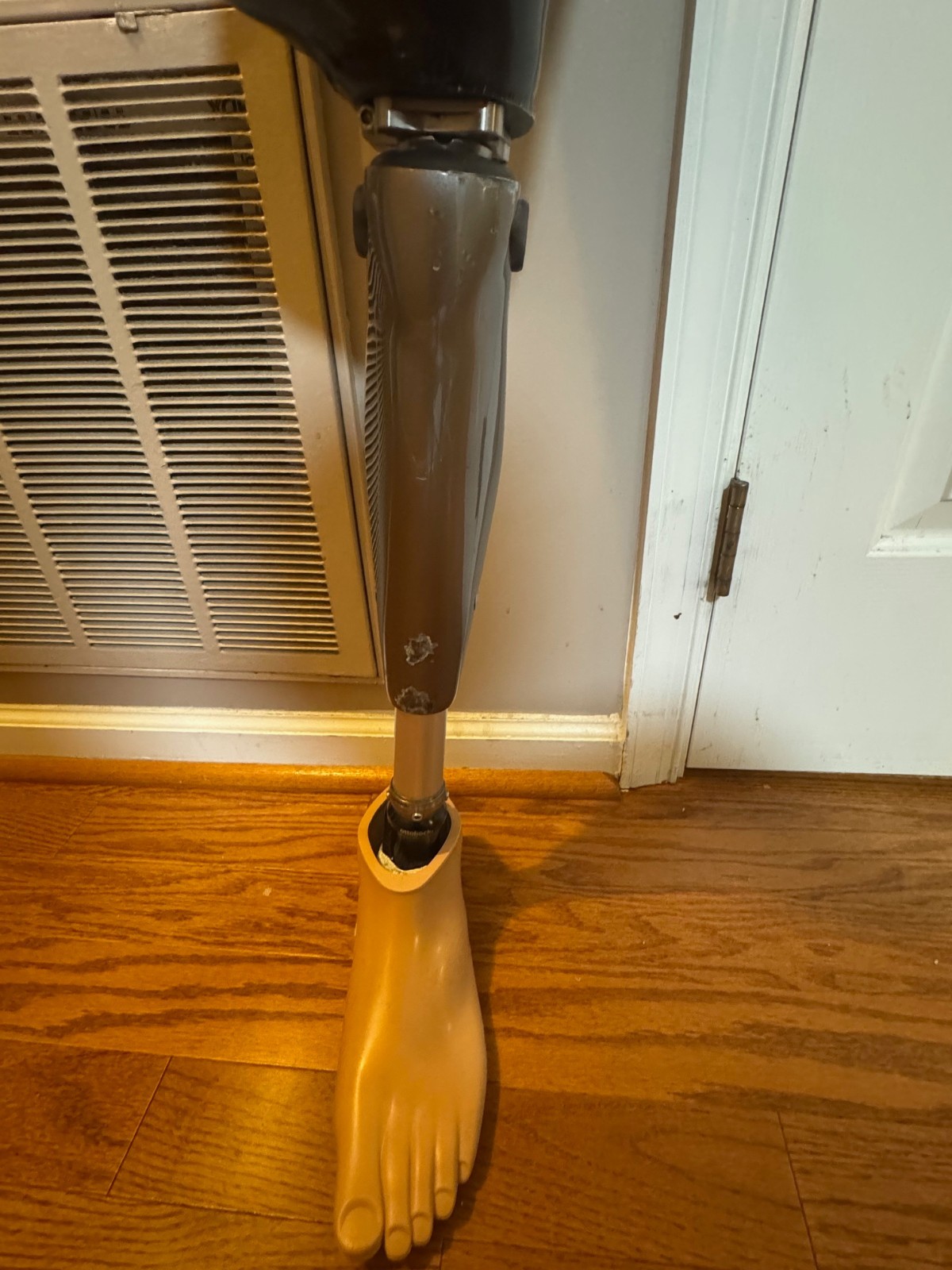 Ottobock C-Leg 3C98-3 Microprocessor Prosthetic Knee 2017 SN 4704a Above Knee