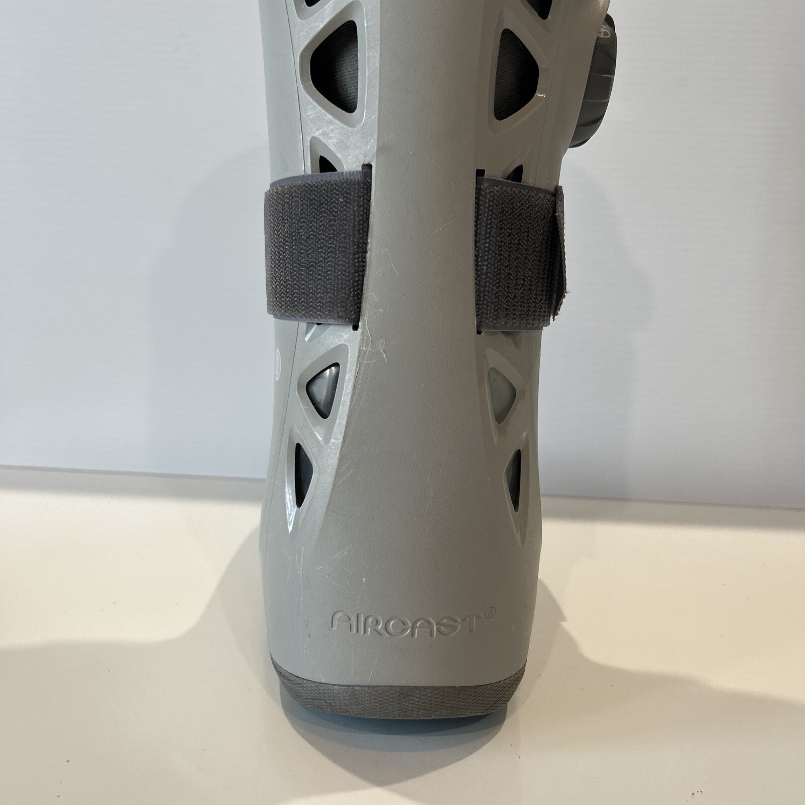 Aircast Softstrike Walking Post Surgical Boot Air Bag Pump Walking Cast DJO