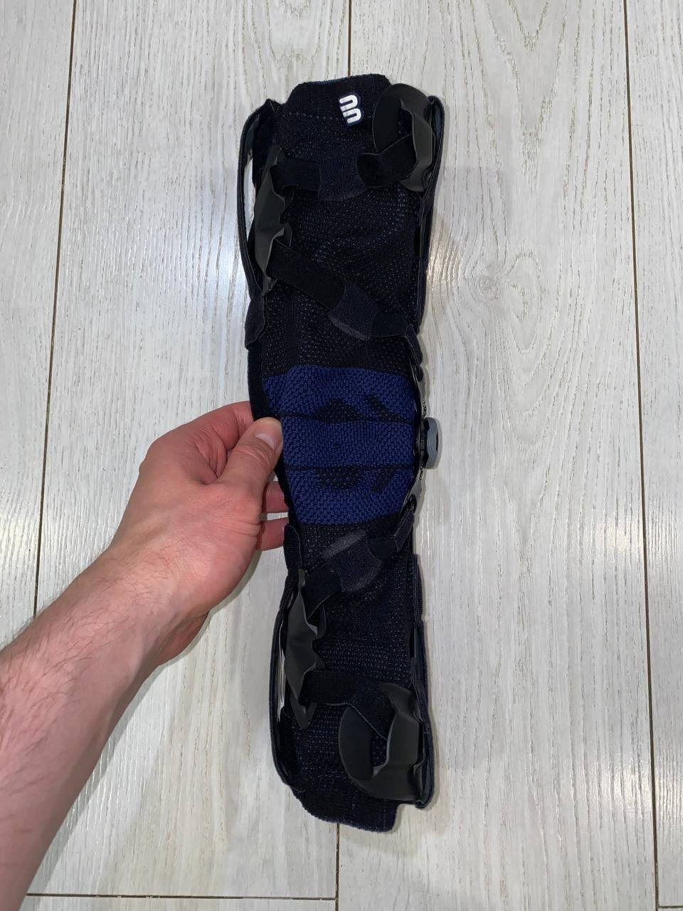 Bauerfeind GenuTrain OA Knee Brace Size 1 Left Medial Right Lateral Osteoarthrit