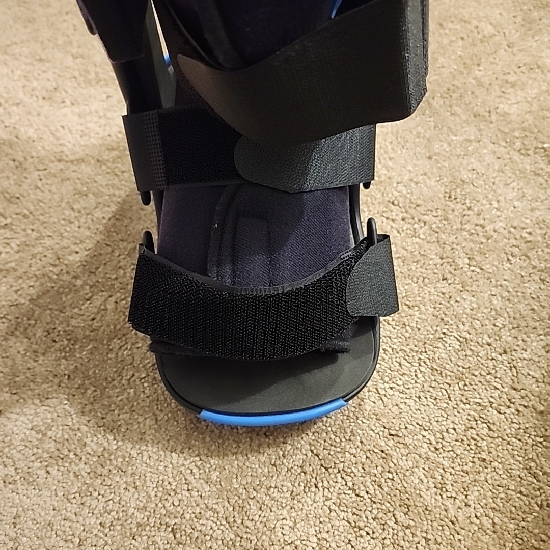 Ovation Medical Gen 2 Short Air Pump Pneumatic Walker Boot Size XS Excellent