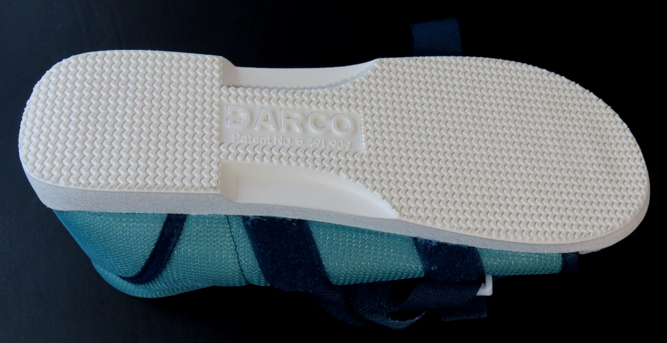 Darco MedSurg Navy Blue Post-Op Shoe Large Hook and Loop