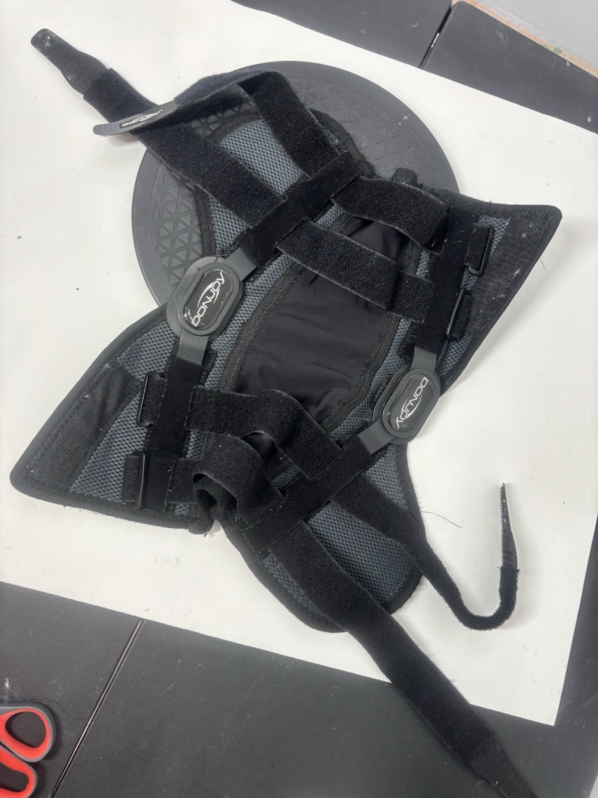 Donjoy LegBrace Double Sided Small