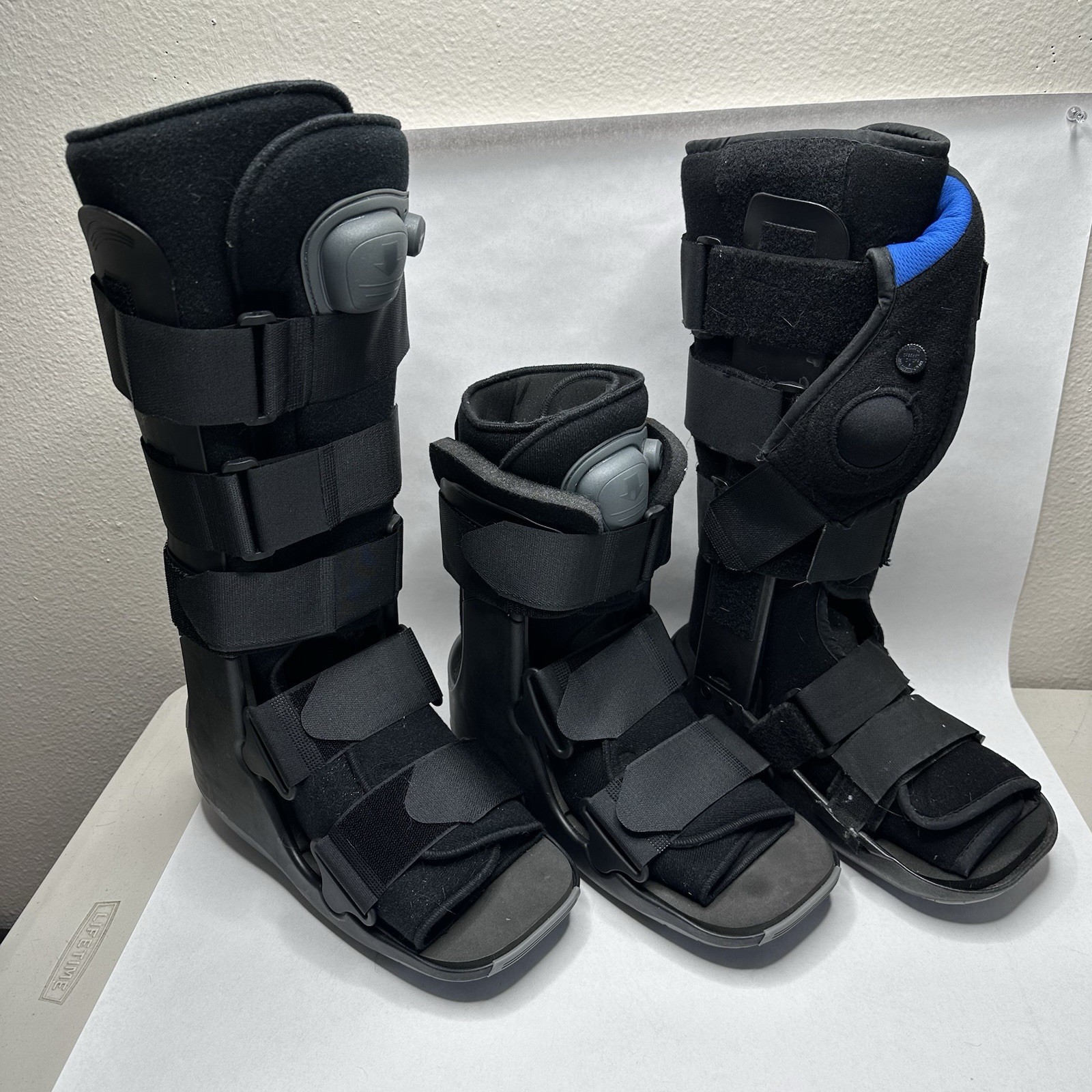 Breg Walking Boots Size Medium Medical High Top Polymer Ankle Surgery Braces (3)