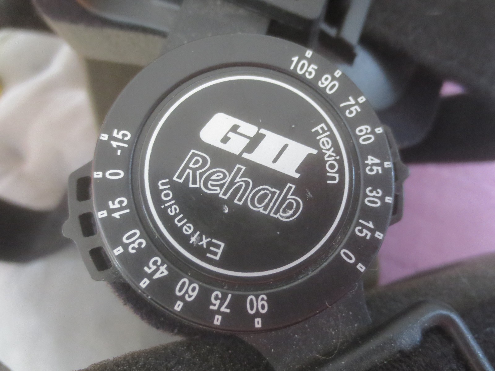 GII Rehab Short Left Knee Brace – Fully Adjustable.