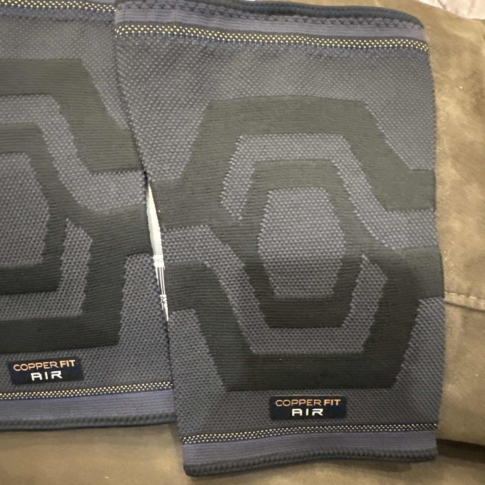 Copper Fit Elite Compression Knee Sleeve, 2 Pack Large/ XL NWP free ship