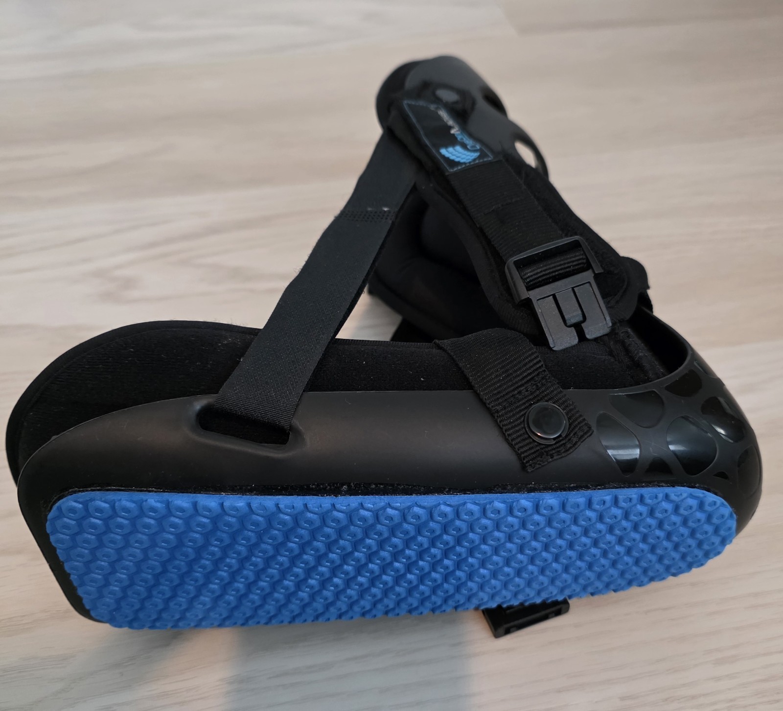 Boot Brace Support For Ankle, Knee and Foot Pump USED