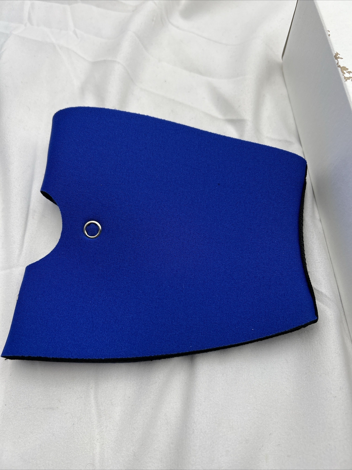 Rolyan Patella Stabilizing Unit Blue 1/8” Size Large A403873