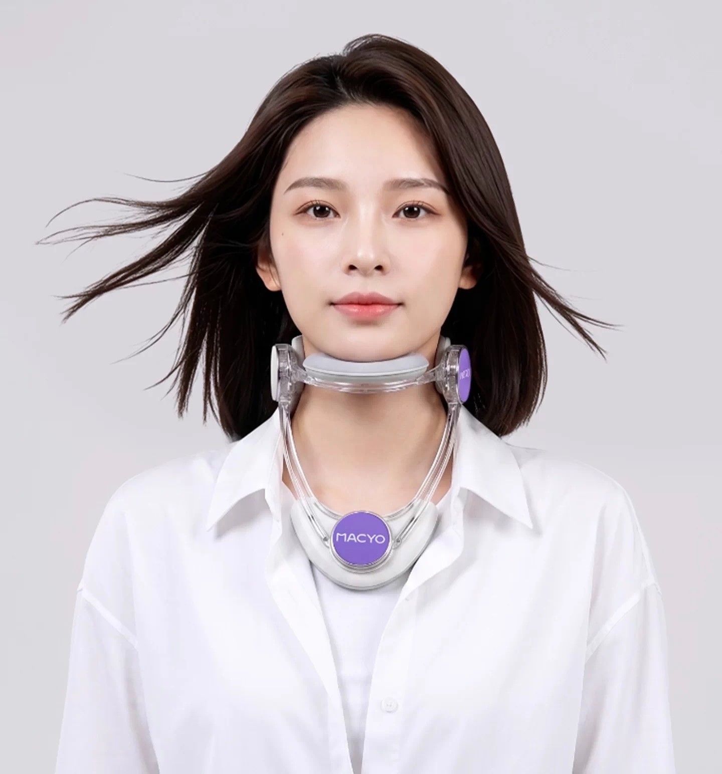 Neck brace prevents head tilting and forward neck posture, supports the cervical