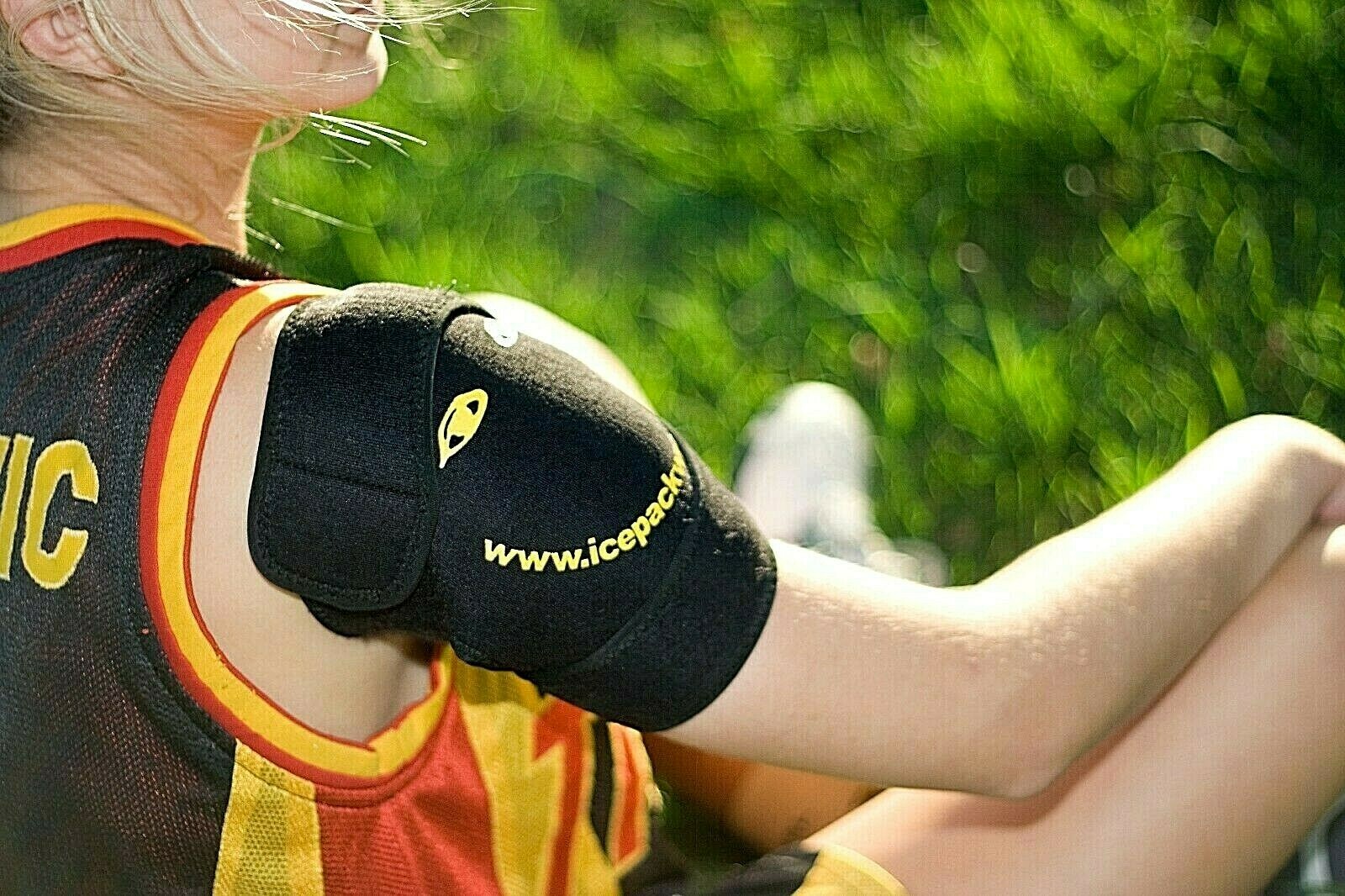 Icepackwrap Icing Ankles Knees Calf Wrap on Icepackwrap for Injury Management