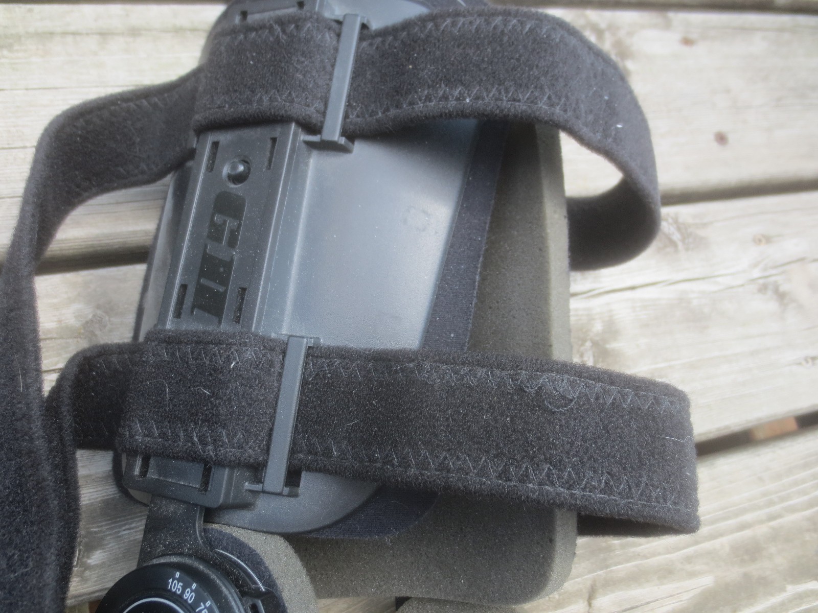 GII Rehab Short Left Knee Brace – Fully Adjustable.