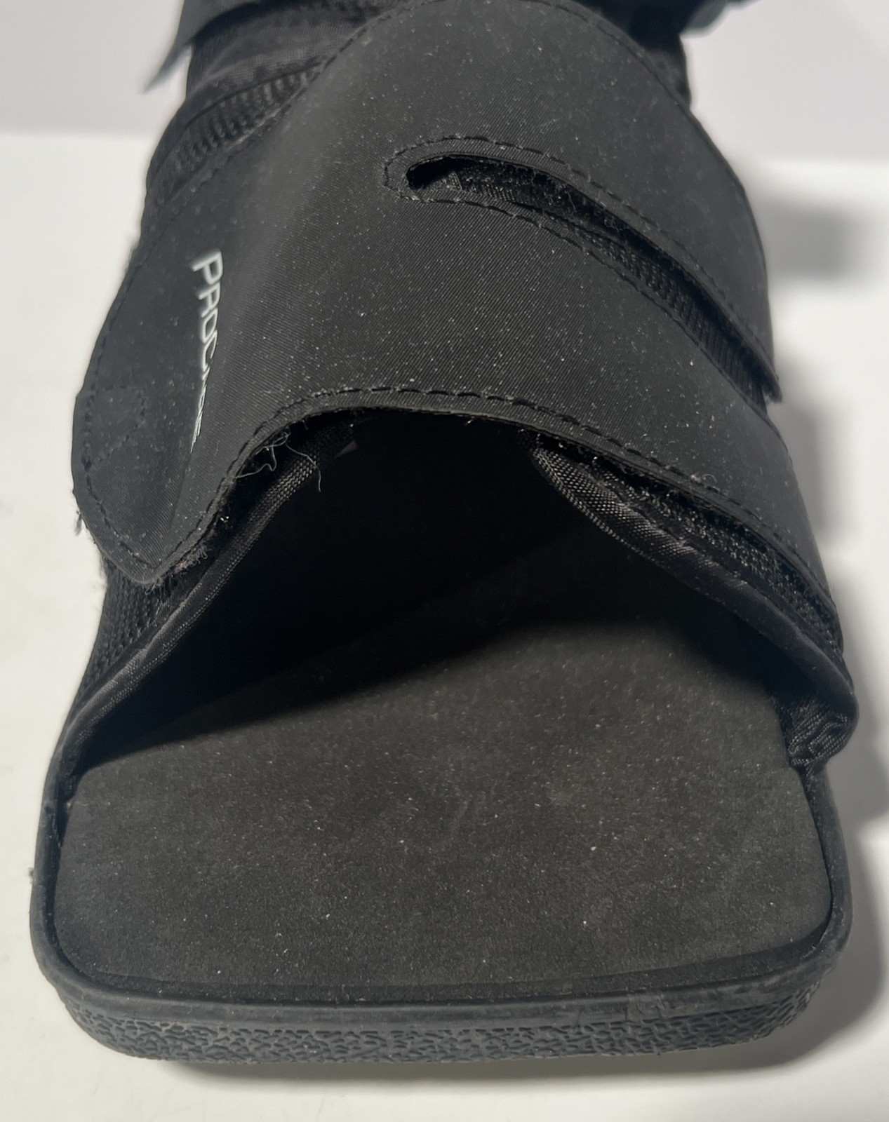 DJO Global ProCare Squared Toe Post Op Shoe Size Medium 79-81235 Black