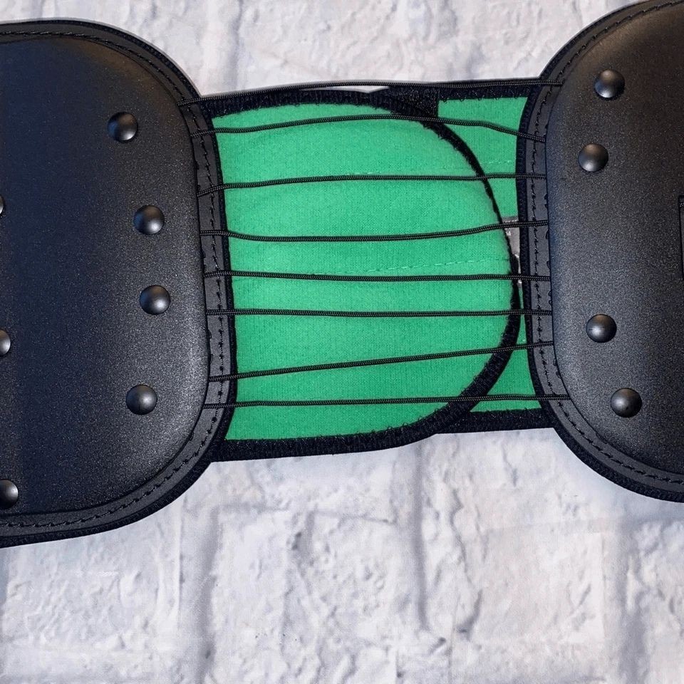 Mueller Green Adjustable Back, Abdominal Support One Size Fits Most Unisex Black