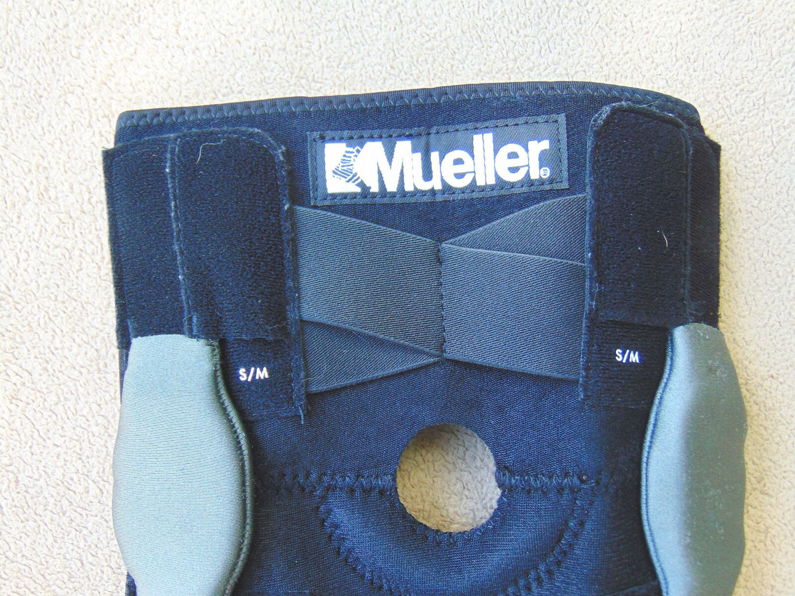 Mueller Knee Brace Vari Size HINGED Adjustable Short Clean Sturdy Help Pain IM