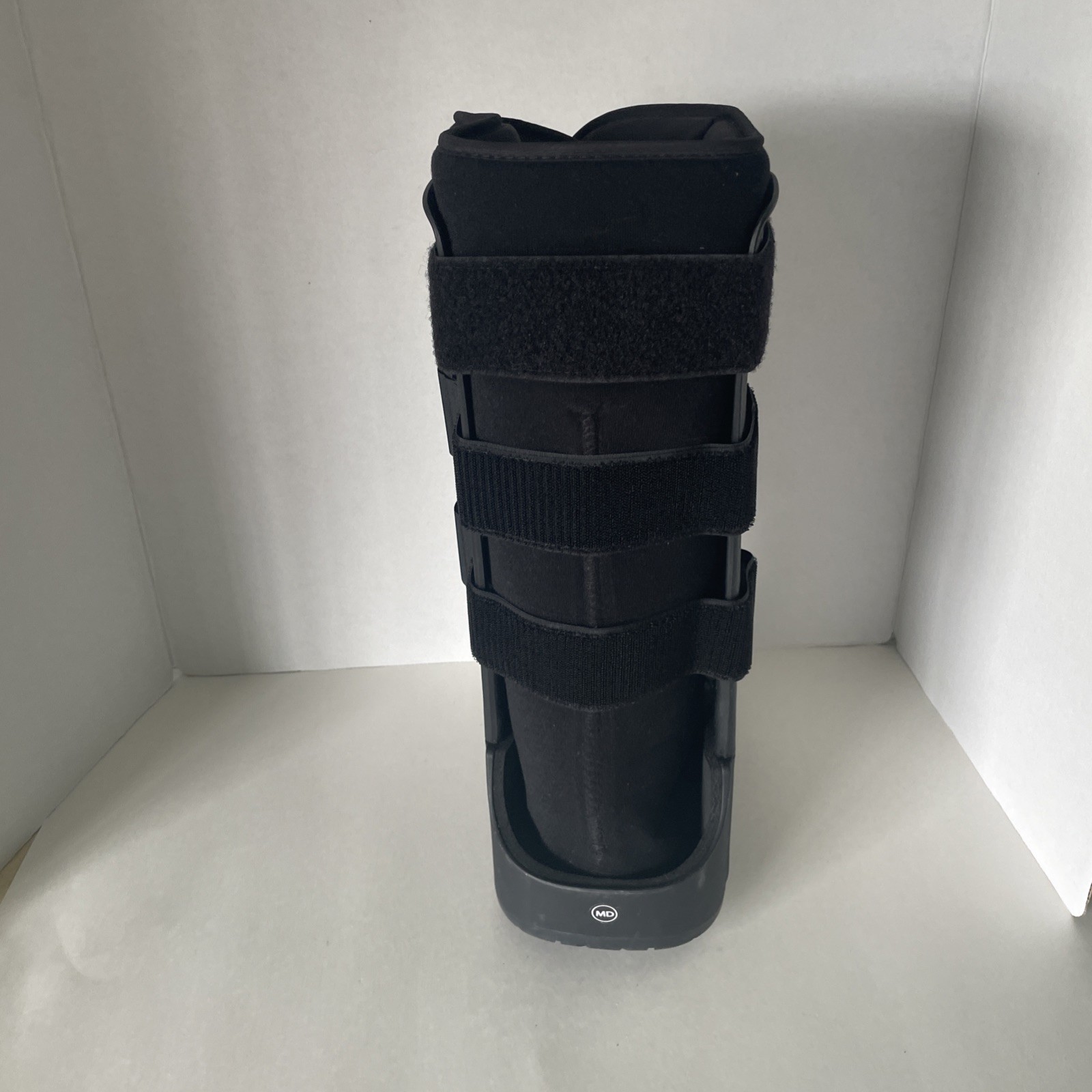 United Ortho Air Cam Walker Fracture Boot Unisex Medium Black Adjustable 14107