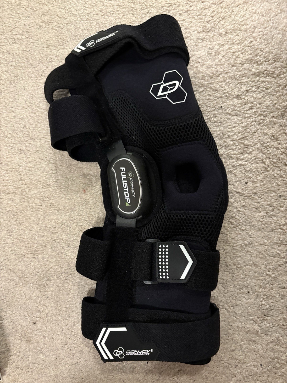 DonJoy Performance Bionic Fullstop Knee Brace Small (Black)(Open Box)