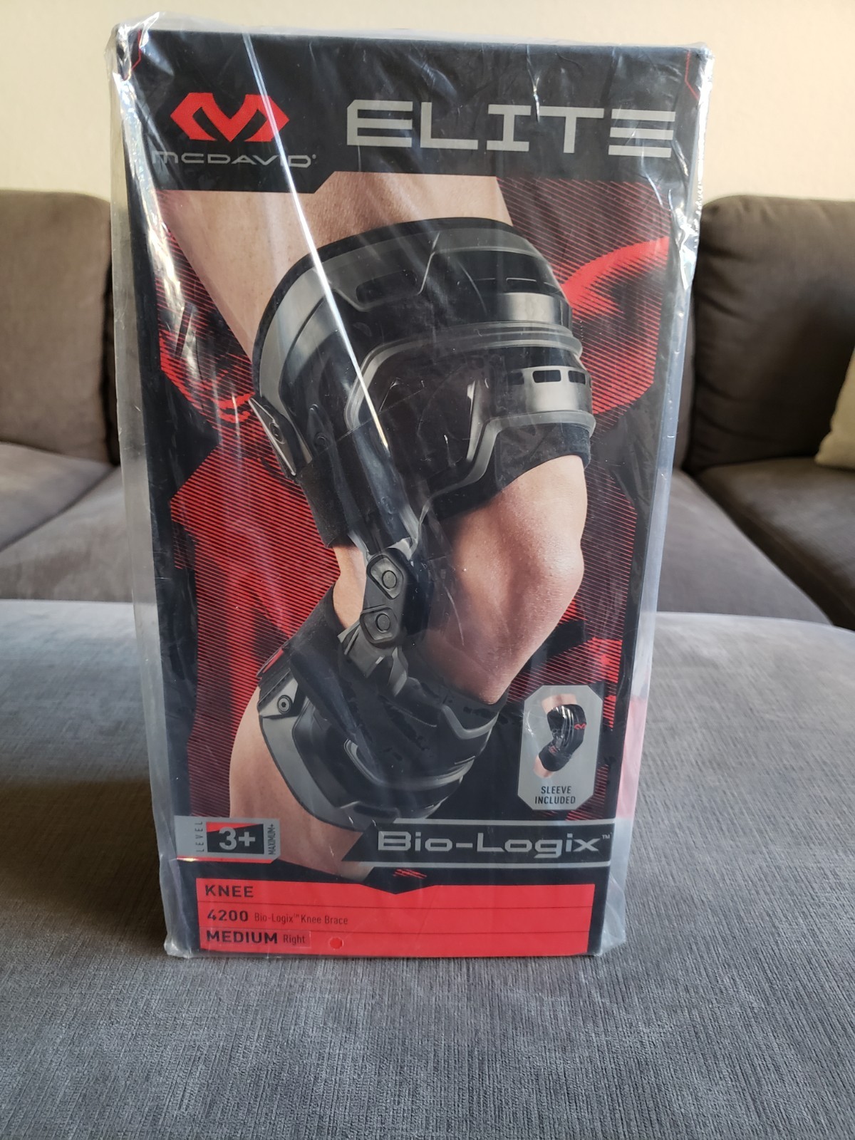 McDavid Elite 4200 bio-logix knee brace medium-right – New Never Used!!