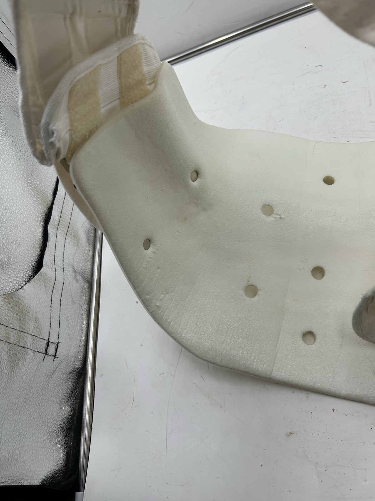 Clamshell Back Brace Orthosis Scoliosis Kyphosis Overlap White TLSO Hard Plastic