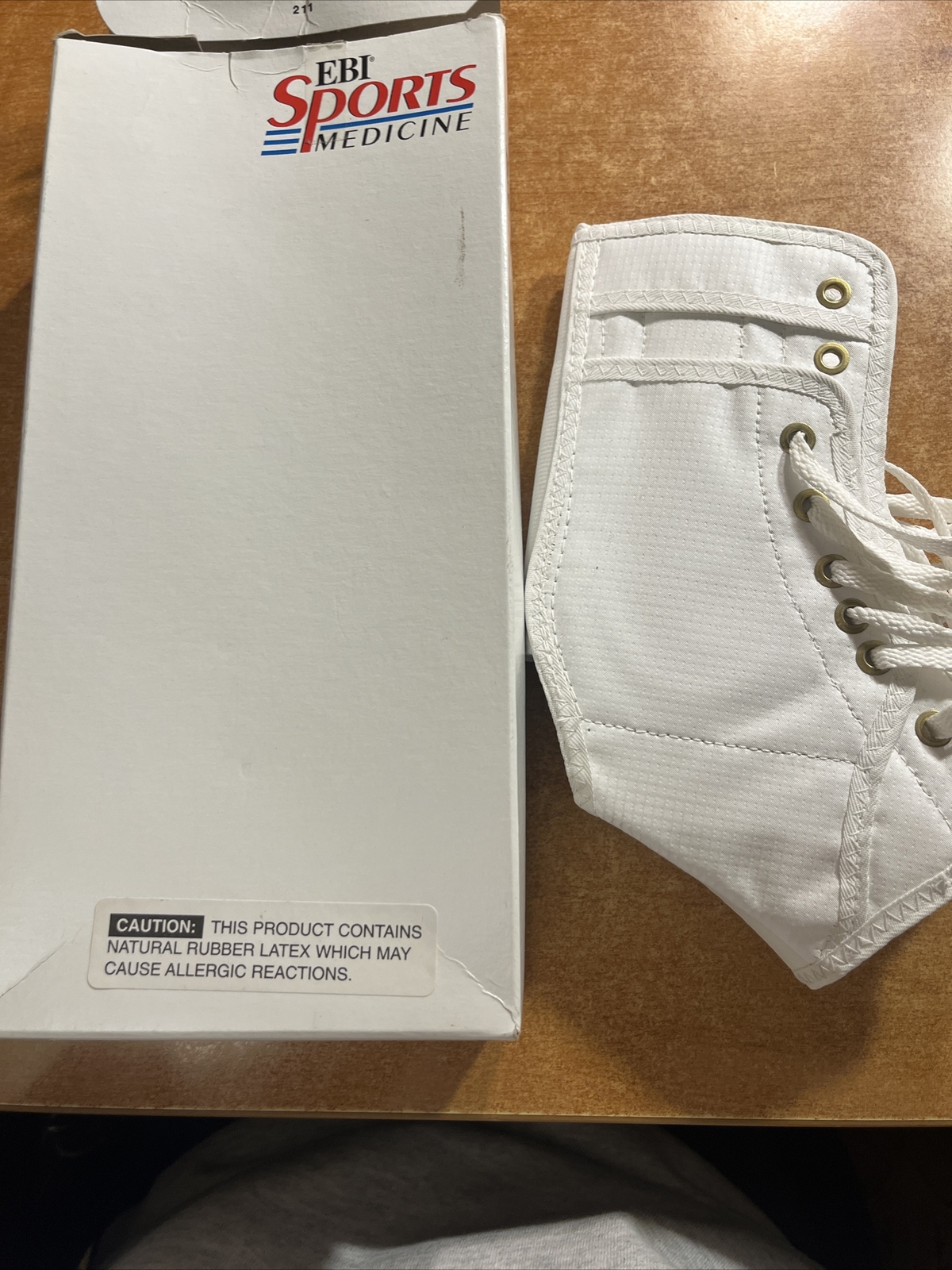 Swede’O Inc Ankle Lok Lace Up Ankle Brace Size Small Rigid Support Elastic Back