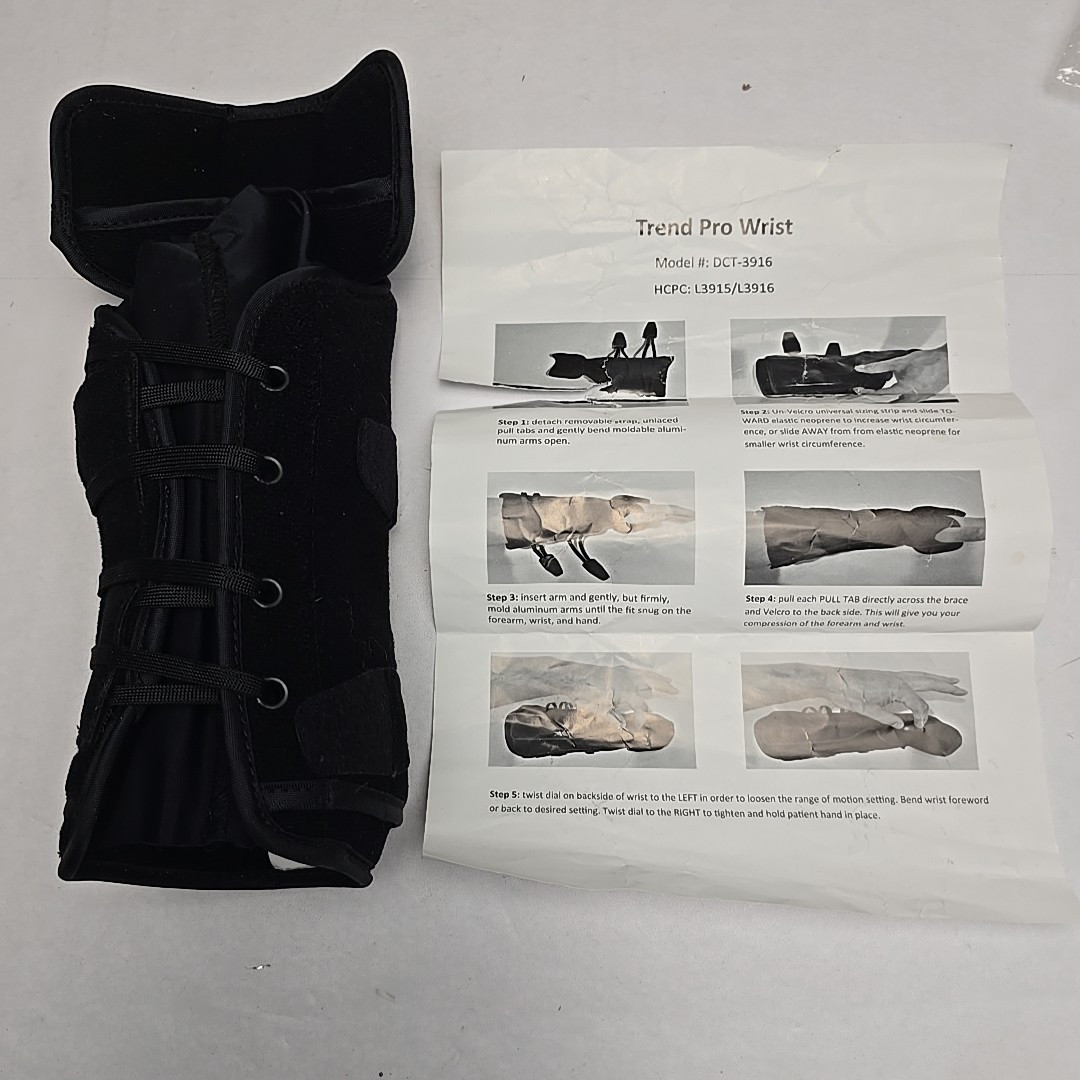 NWT Black TREND MEDICAL PRO Wrist Brace DCT-3916 Universal