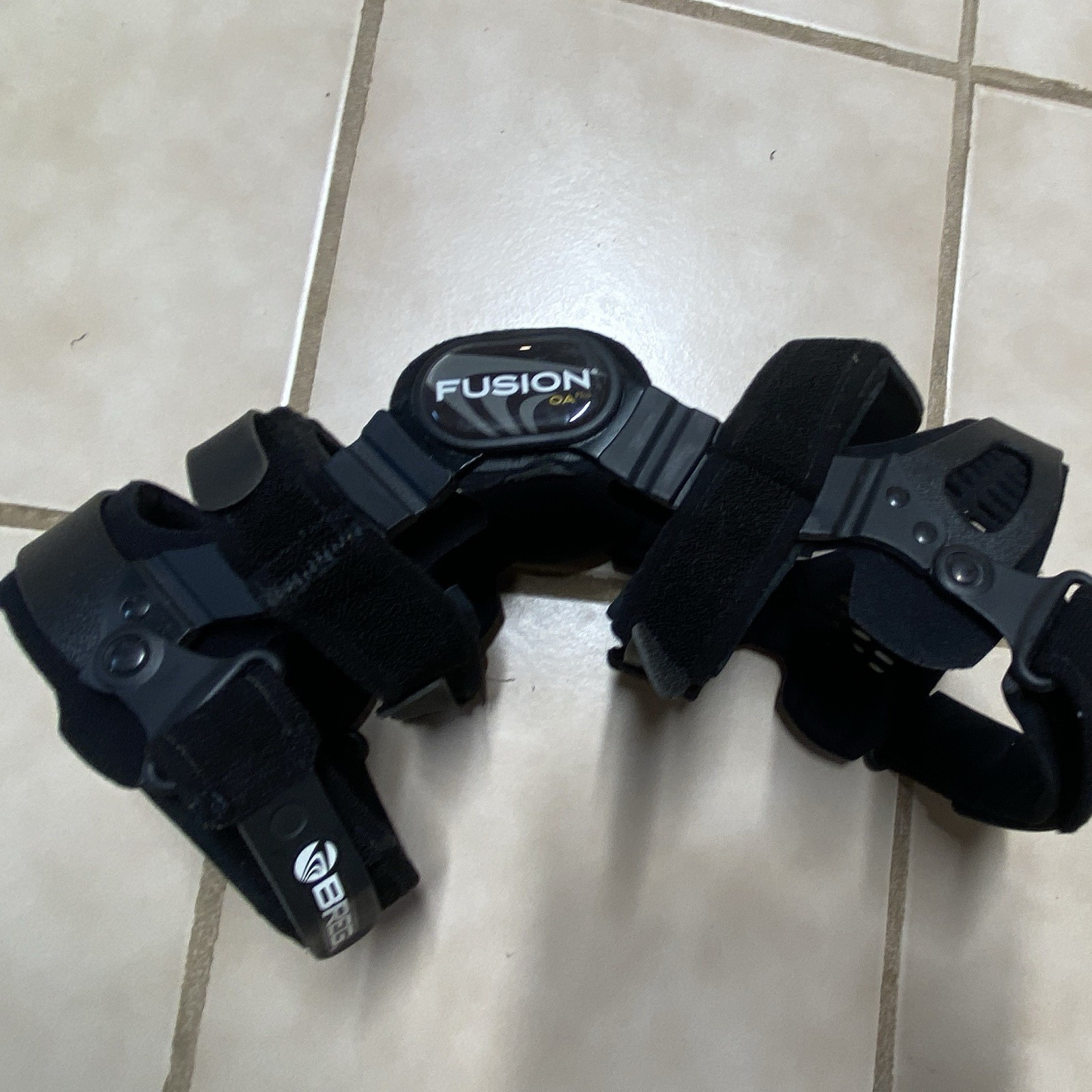 Breg Fusion® OA Plus Osteoarthritis Right Knee , Left Knee Size 40 ( Large )