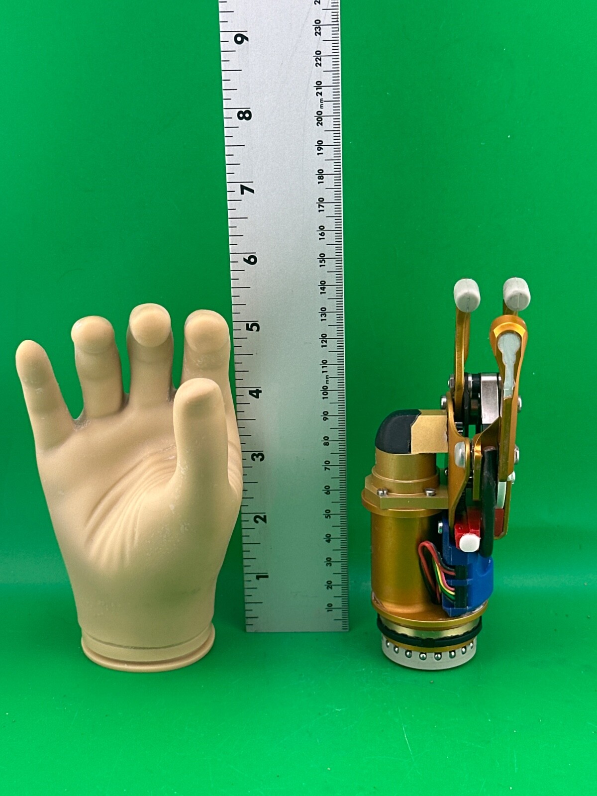 Ottobock Otto Bock SensorHand Speed Myoelectric Prosthetic Hand, Right