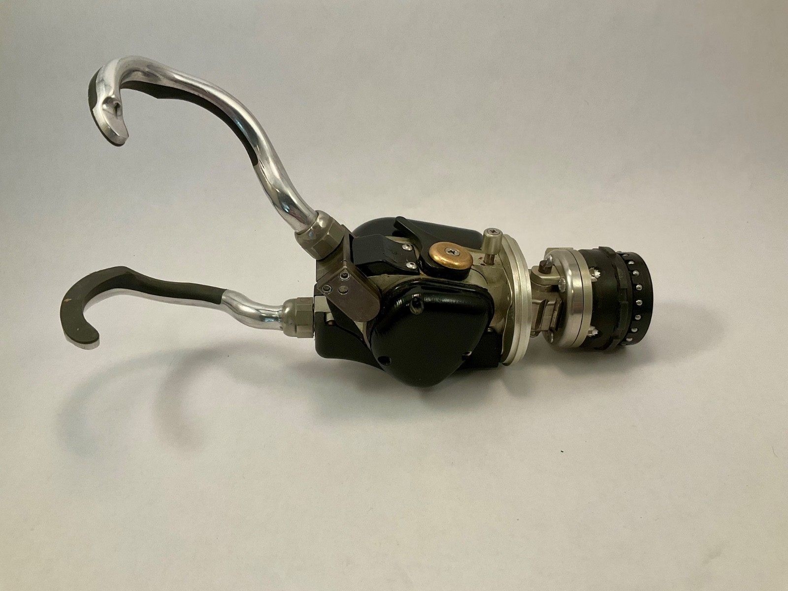 FILLAUER EDT Motion Control Myoelectric Prosthetic Hook Right Hand NIB #909