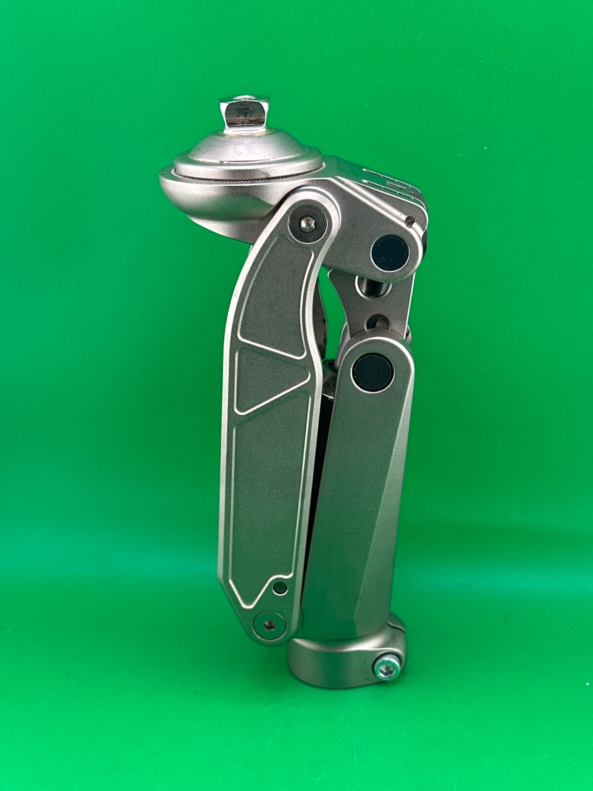 Ossur Ohp3 0hp3 Prosthetic Knee polycentric pneumatic Prosthetic Knee.