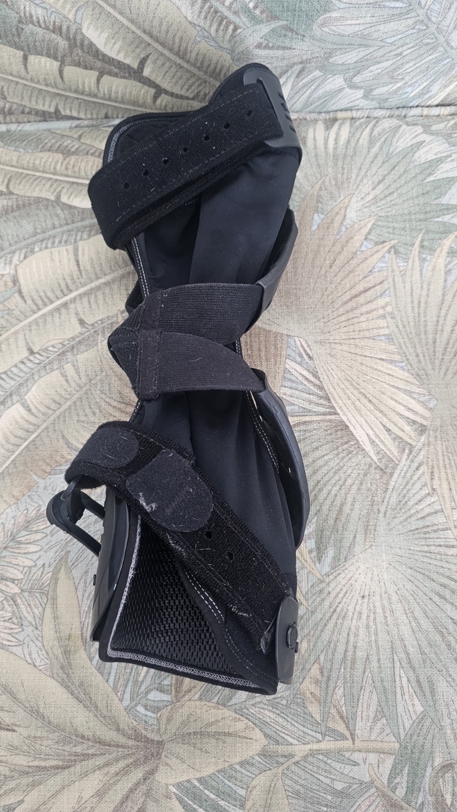 Ossur Rebound Cartilage Knee Brace Small RM/LL Healing Adjustable (1)