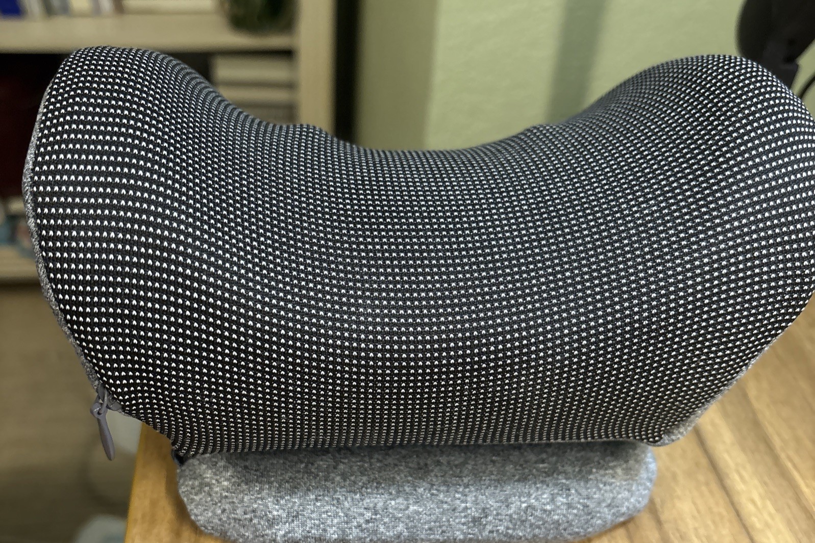 Zamat Neck And Shoulder Relaxer Pillow NIB Neck Stretcher For Neck Pain W/ Bag