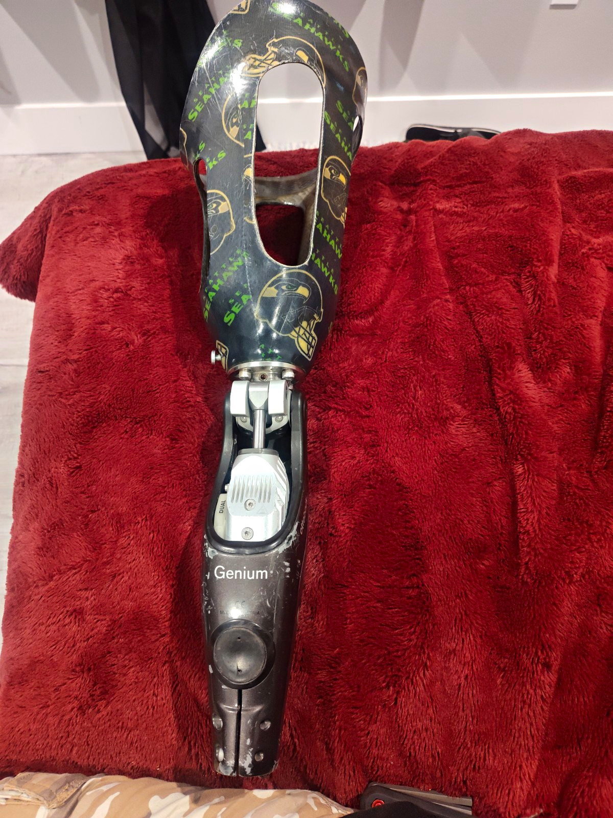 Ottobock Genium Prosthetic Knee Joint w/ Socket, Foot & Charger MPN 2020 03 023