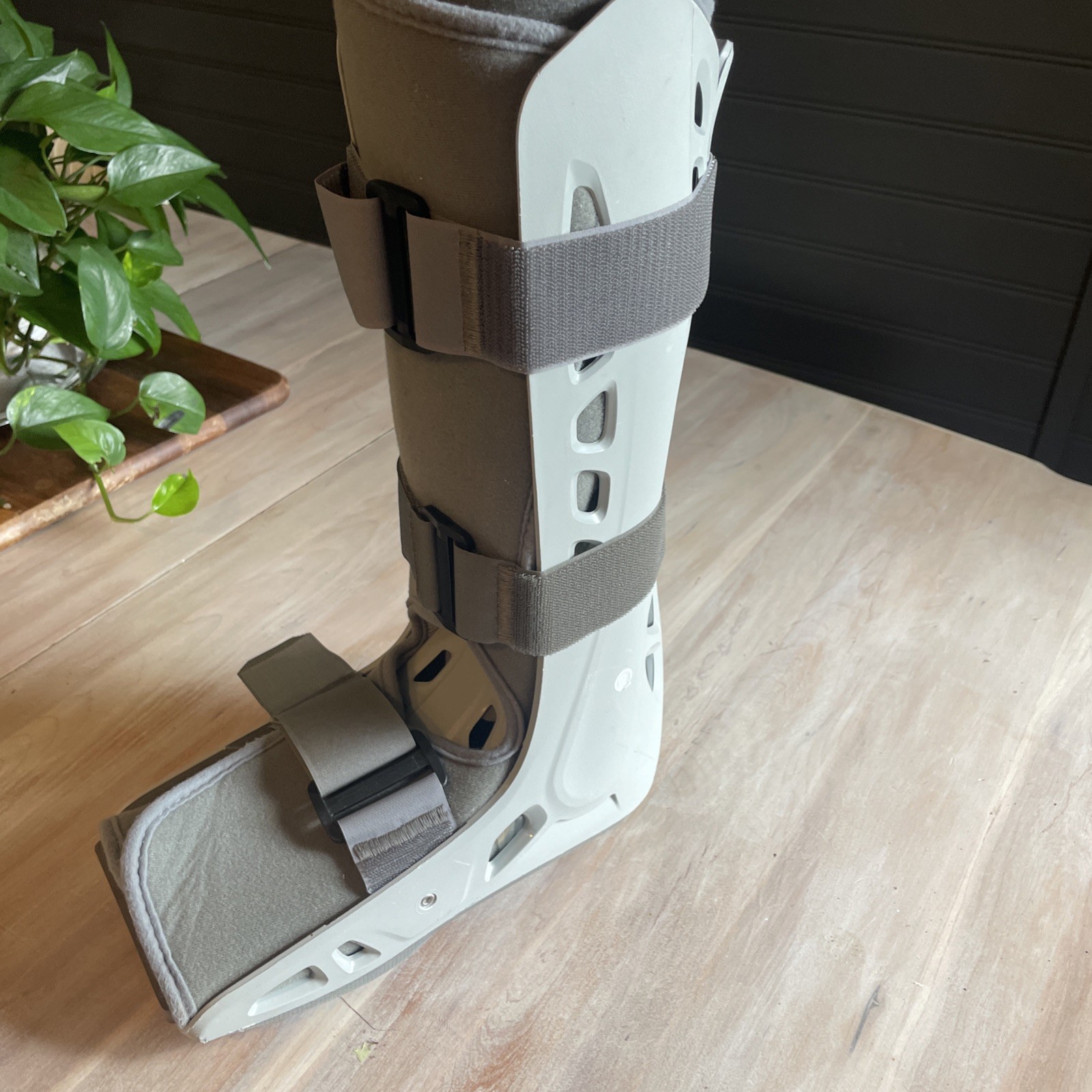 Aircast AirSelect Standard Walker Boot Left/Right Size Large