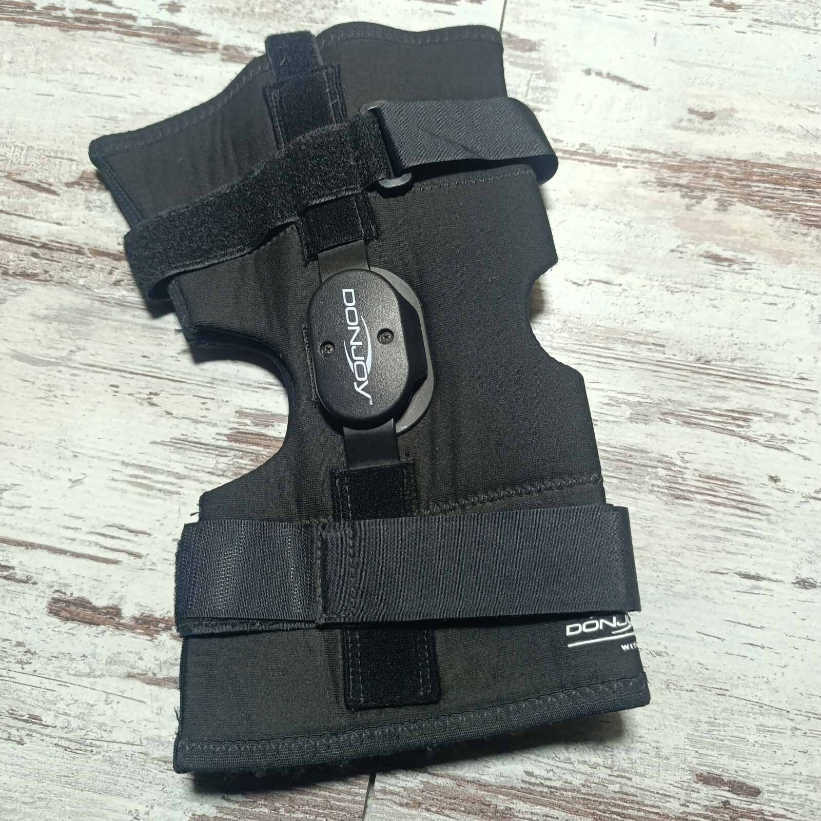 Large size DonJoy® Hinged Knee Drytex Hinged moderate medial lateral control