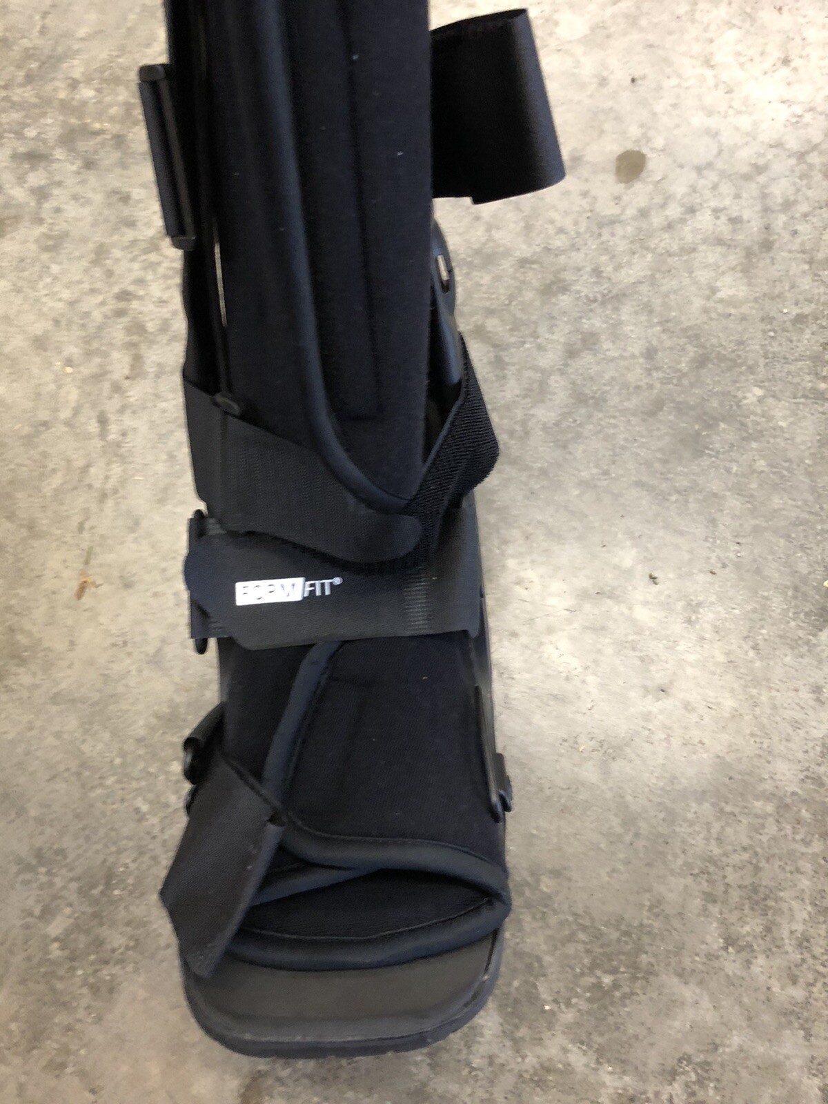 Ossur Form Fit Walker High Top Boot Black Boot Size Medium Never Worn Sample