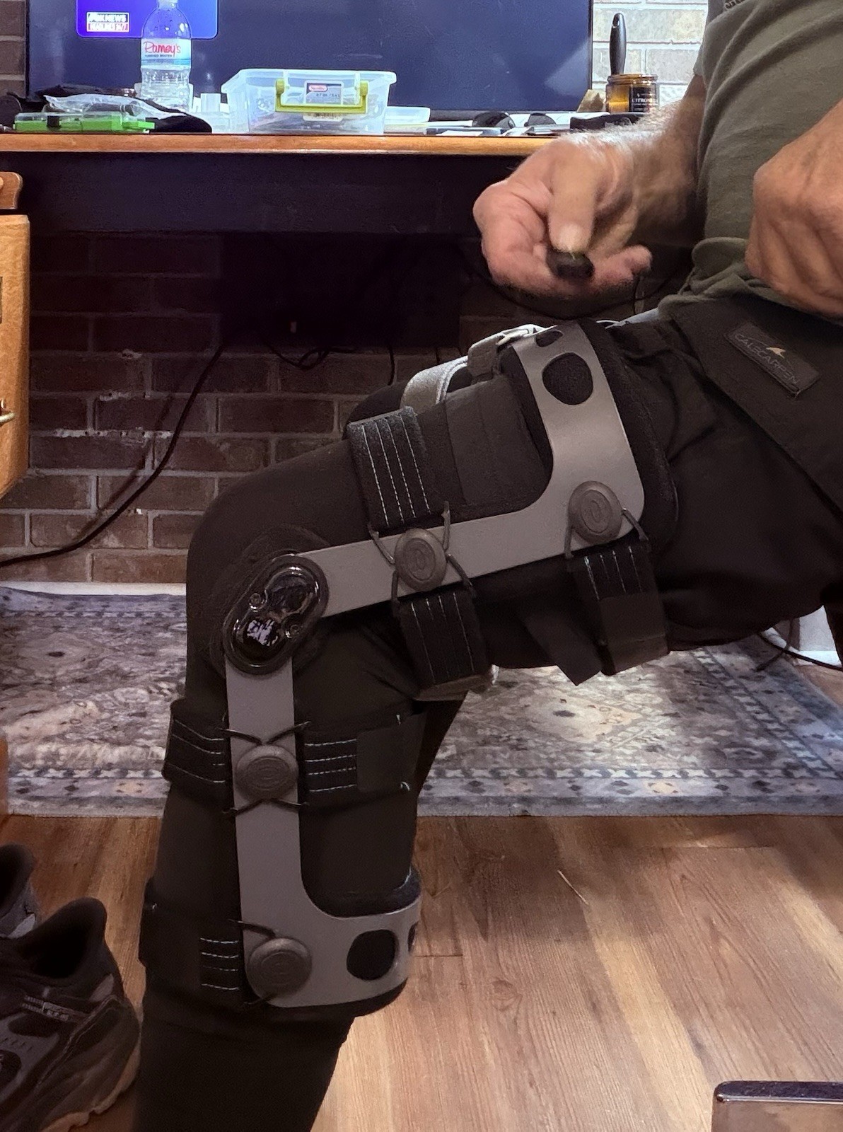Left Knee Unilateral OA Brace