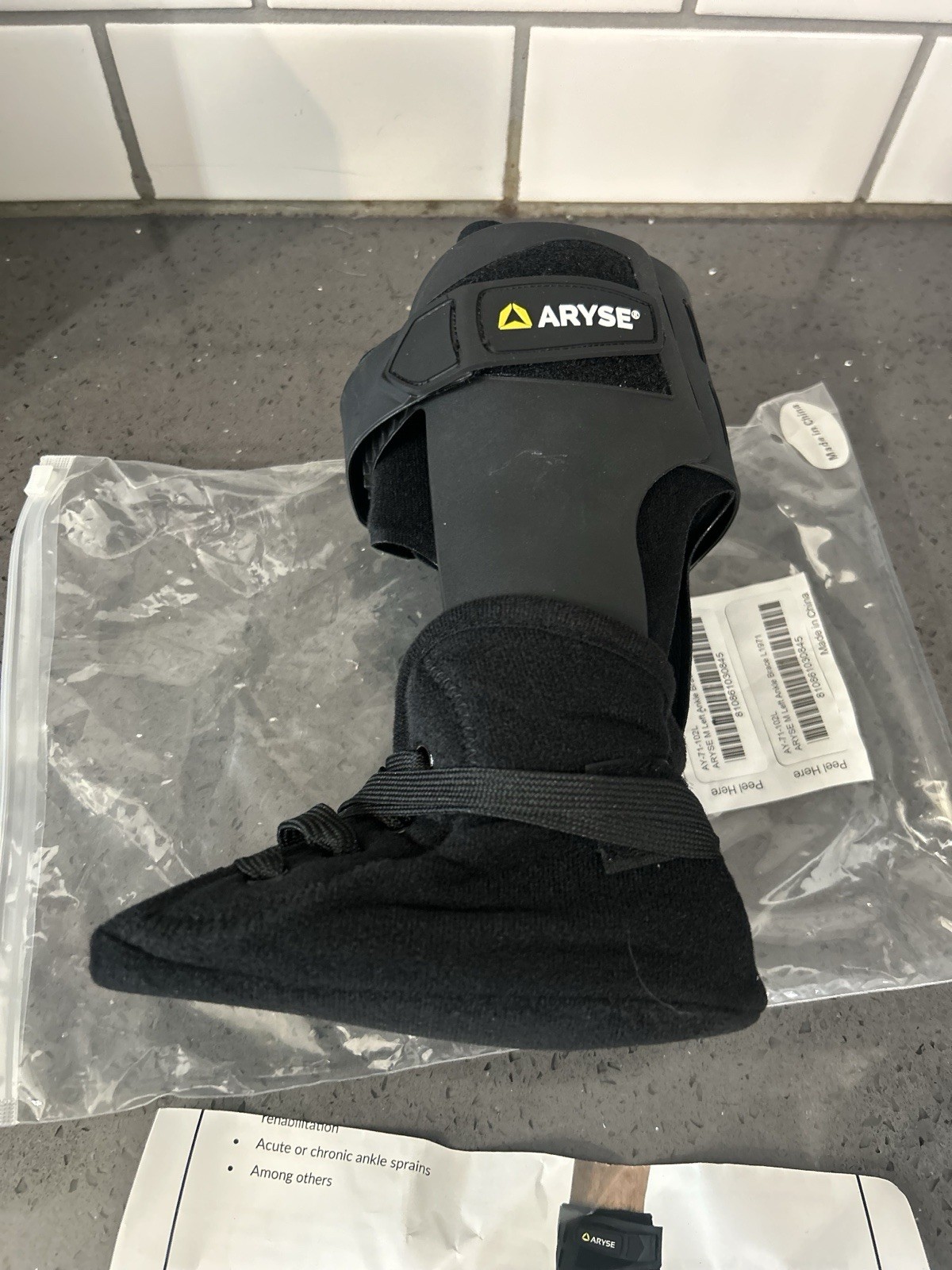 Aryse AY-71-102L Ankle Brace Medium Size New In Package L1971 Left