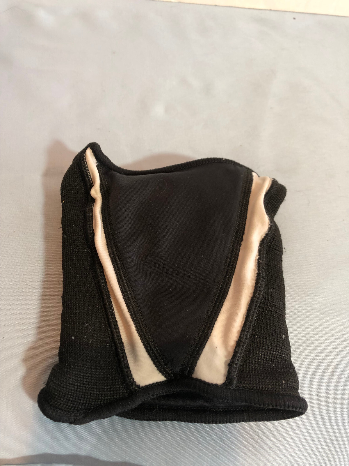 Under Armour SMALL MEDIUM Knee? Arm? Calf? Brace #F12