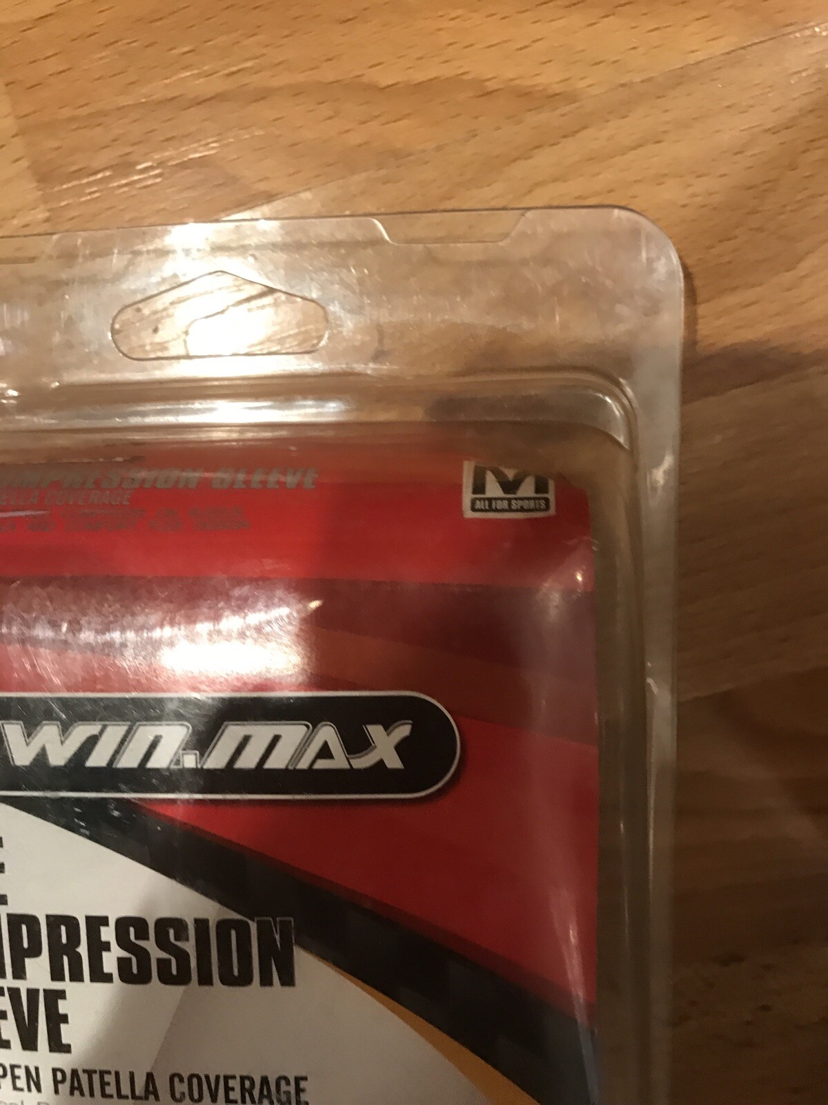 WinMax Knee Compression Sleeve Support Brace Neoprene W/Open Patella Coverage M