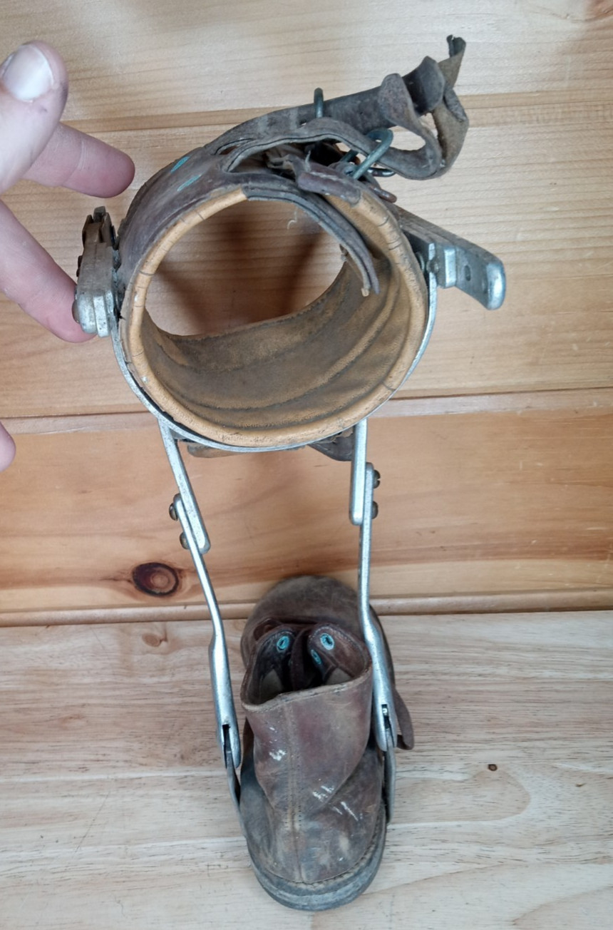 Vintage Child Leg Brace Orthopedic Shoe Metal Leather Polio Knee Support Rare