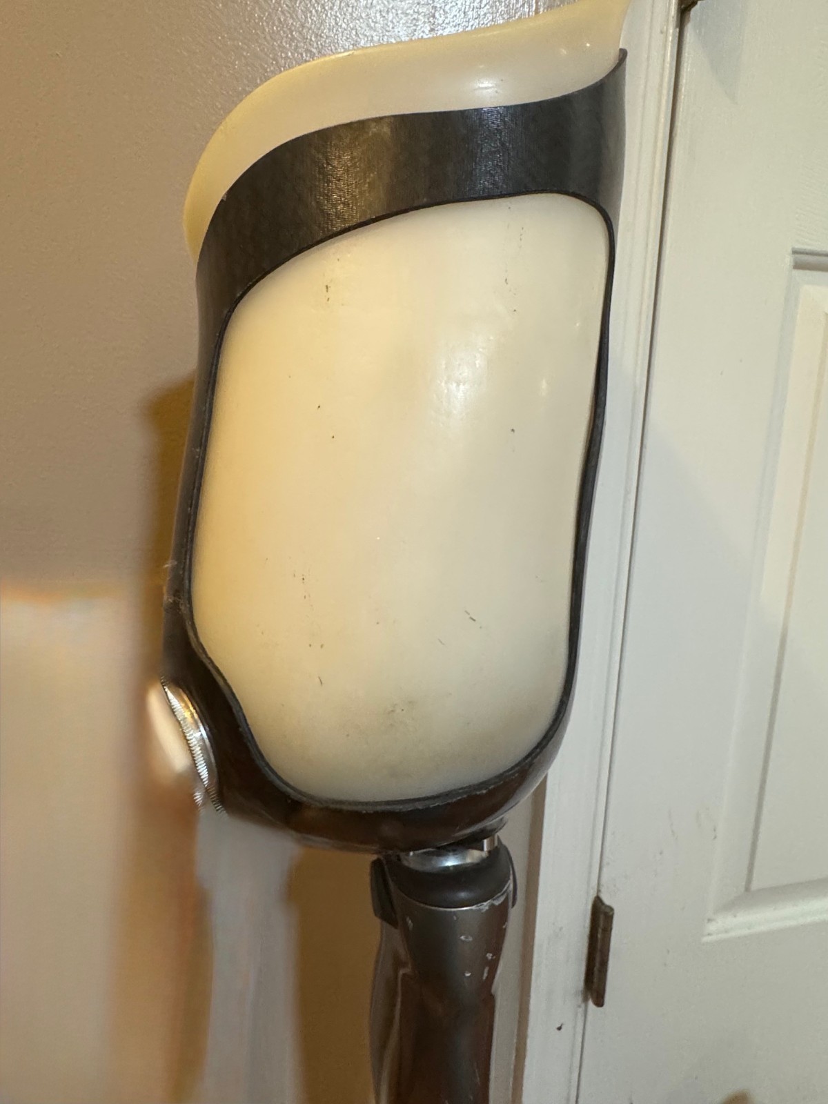 Ottobock C-Leg 3C98-3 Microprocessor Prosthetic Knee 2017 SN 4704a Above Knee