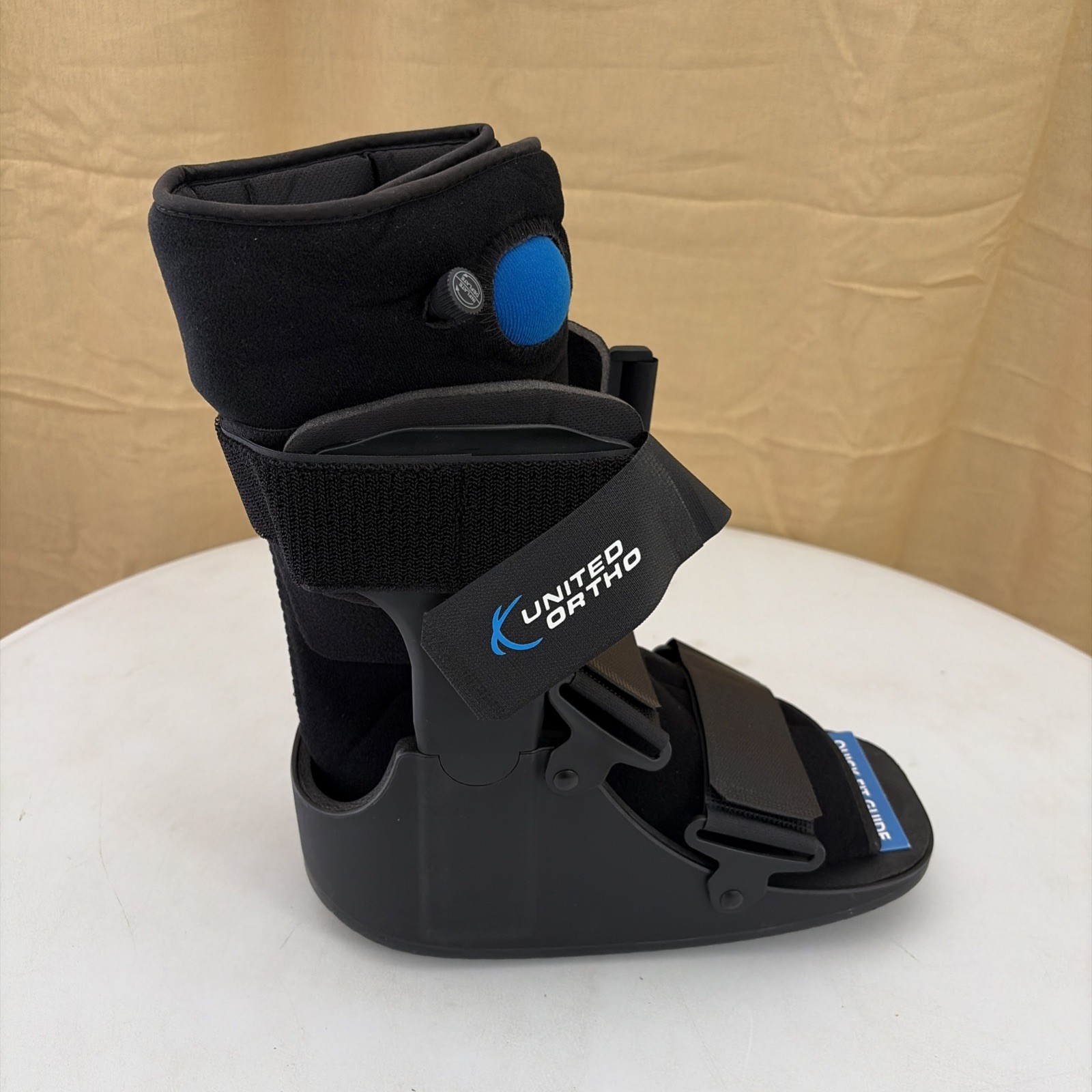 United Ortho USA14115 Short Air Cam Walker Fracture Boot, Medium, Black