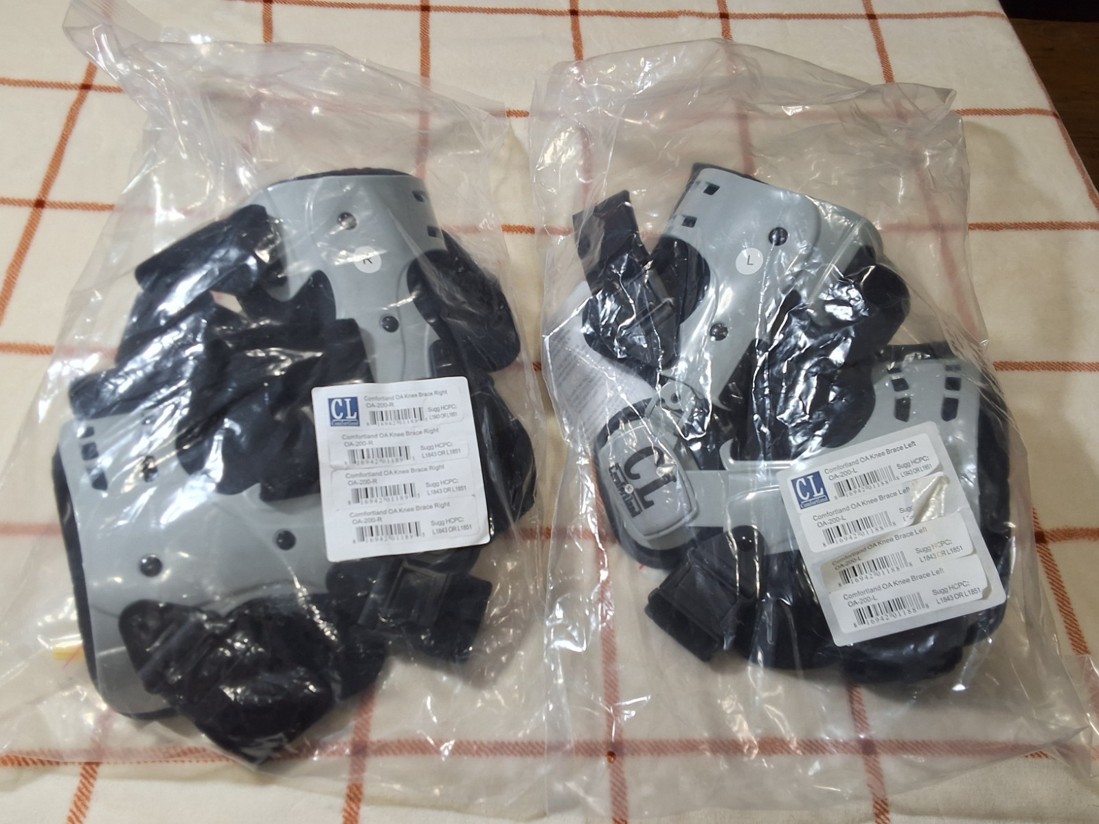 Comfortland Orthopedic OA-200-L, OA-200-R Knee Brace Left & Right (Pair) W/Tools