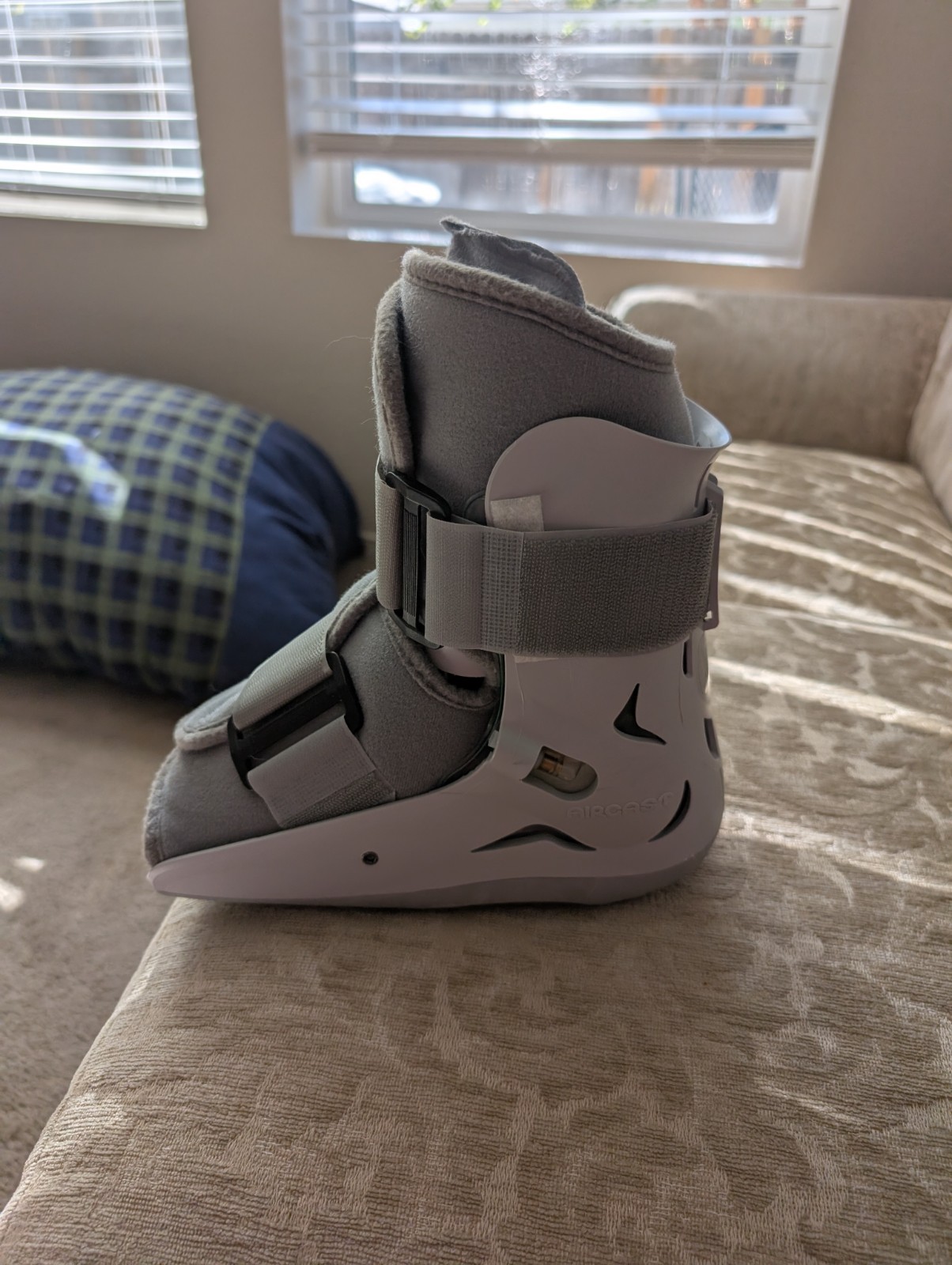 Aircast Boot for Plantar Fascitis Surgery or other Foot Care.