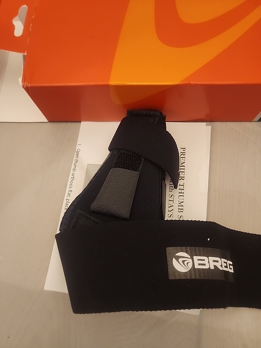 BREG Premier Thumb Splint with Stays 10201 FREE SHIPPING Open Box