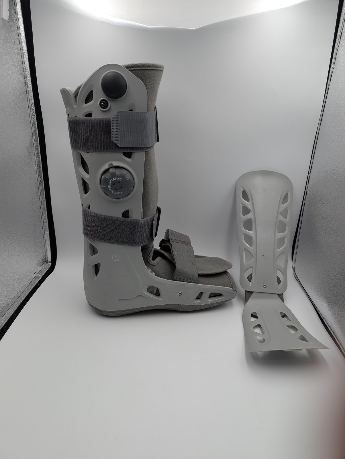 Aircast DJO Softstrike Inflatable Large Gray Walking Boot Locking